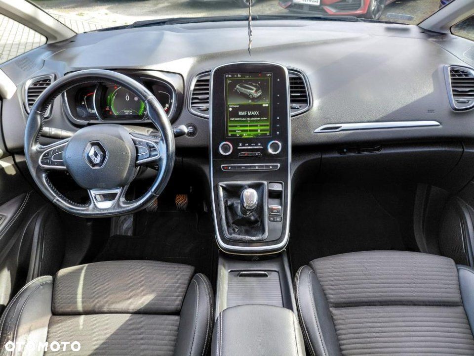 Renault Scenic - 8