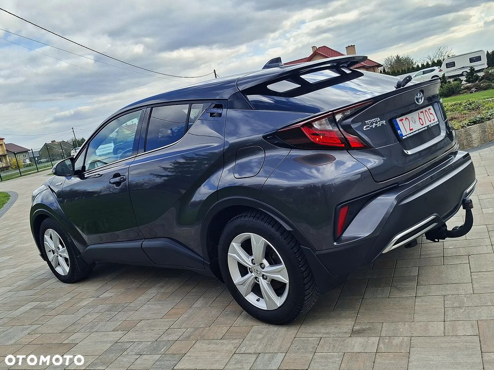 Toyota C-HR - 11