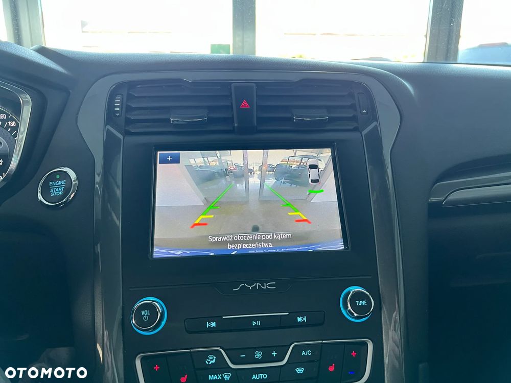 Ford Mondeo 2.0 EcoBlue Titanium - 31