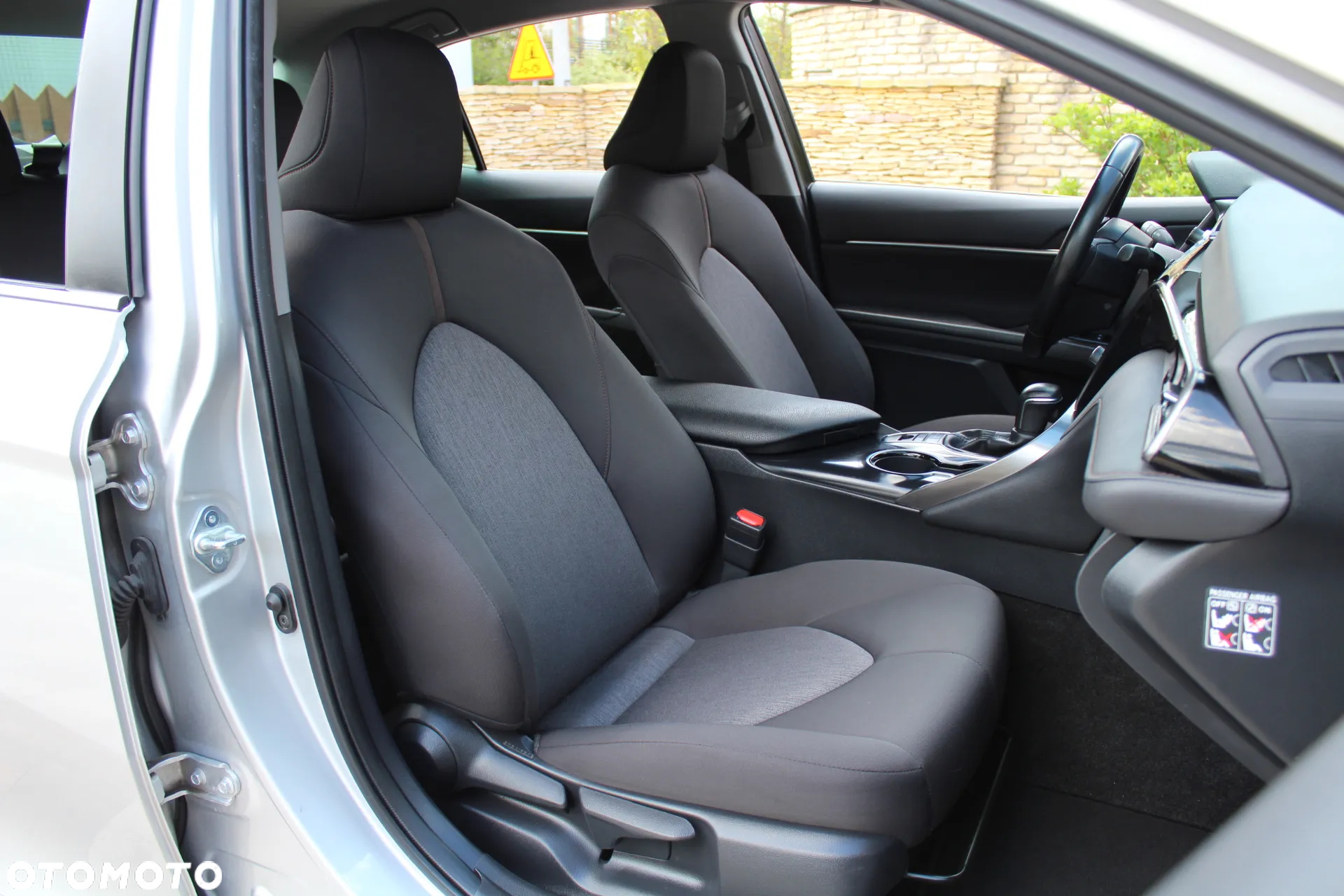 Toyota Camry 2.5 Hybrid Comfort CVT - 39