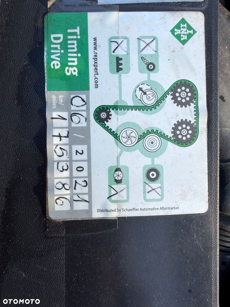 Renault Clio 1.2 16V Confort Authentique - 18