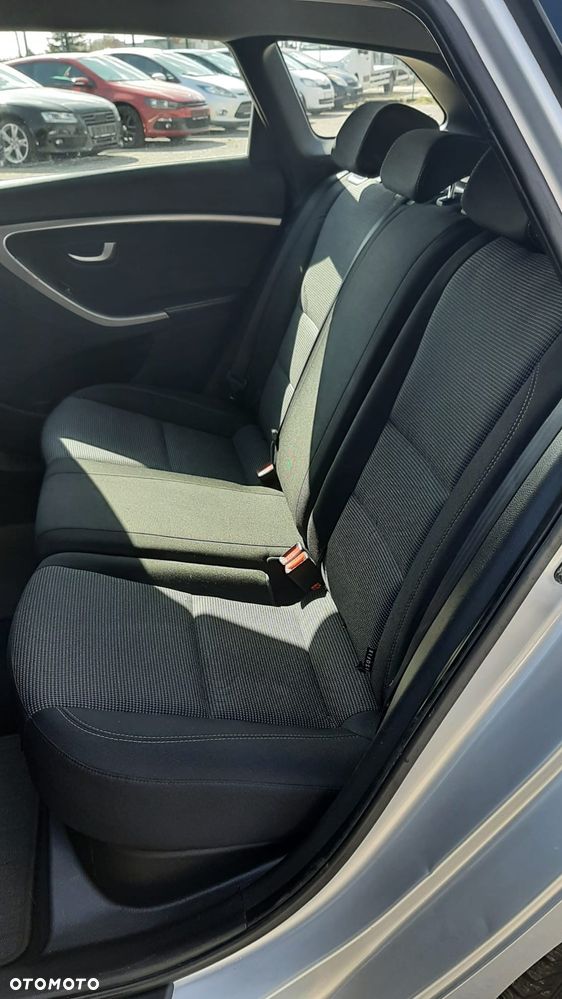 Hyundai i30 1.6 Classic - 17