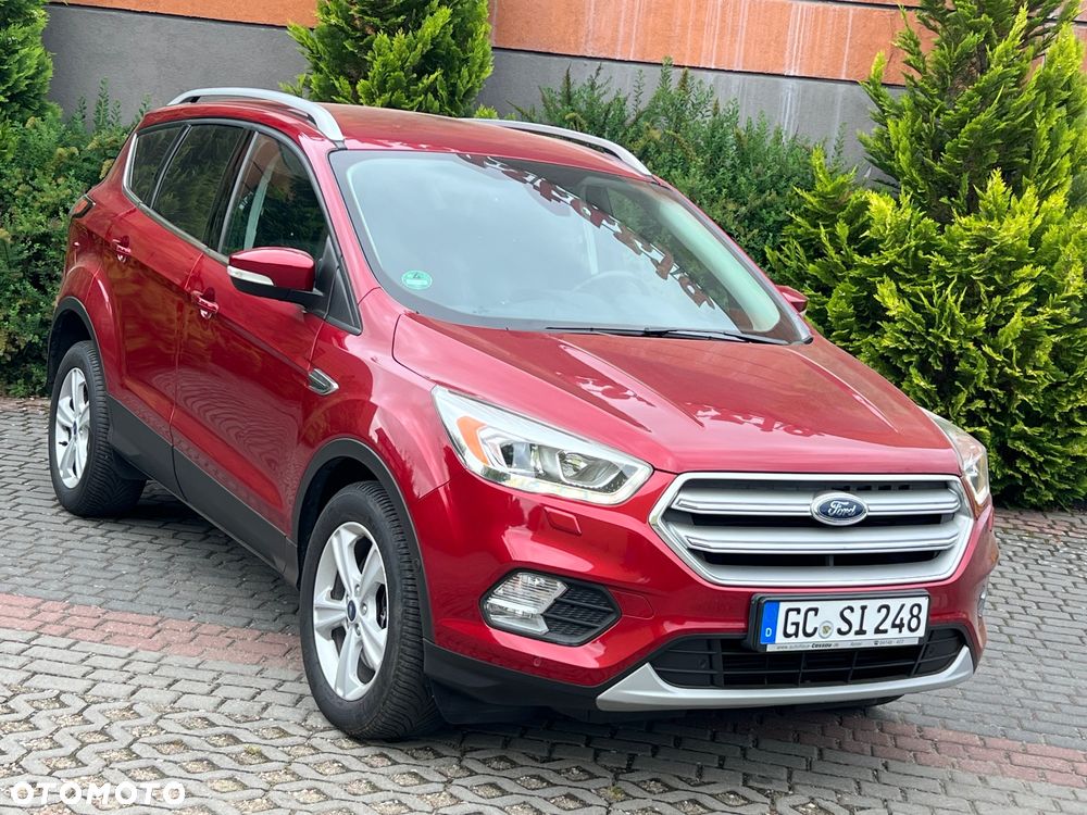 Ford Kuga 2.0 TDCi 2x4 Titanium - 3