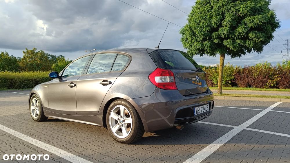 BMW Seria 1 - 15