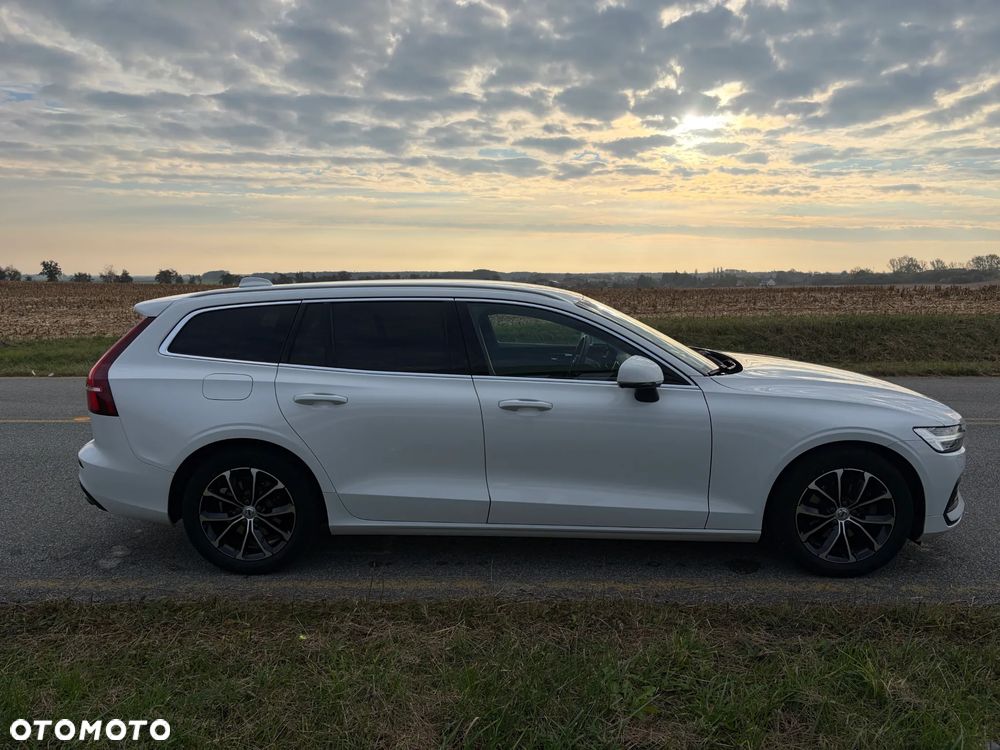 Volvo V60 2020 photo 5