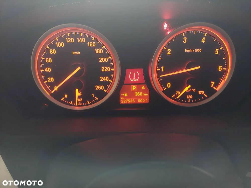 BMW X6 50i xDrive - 31