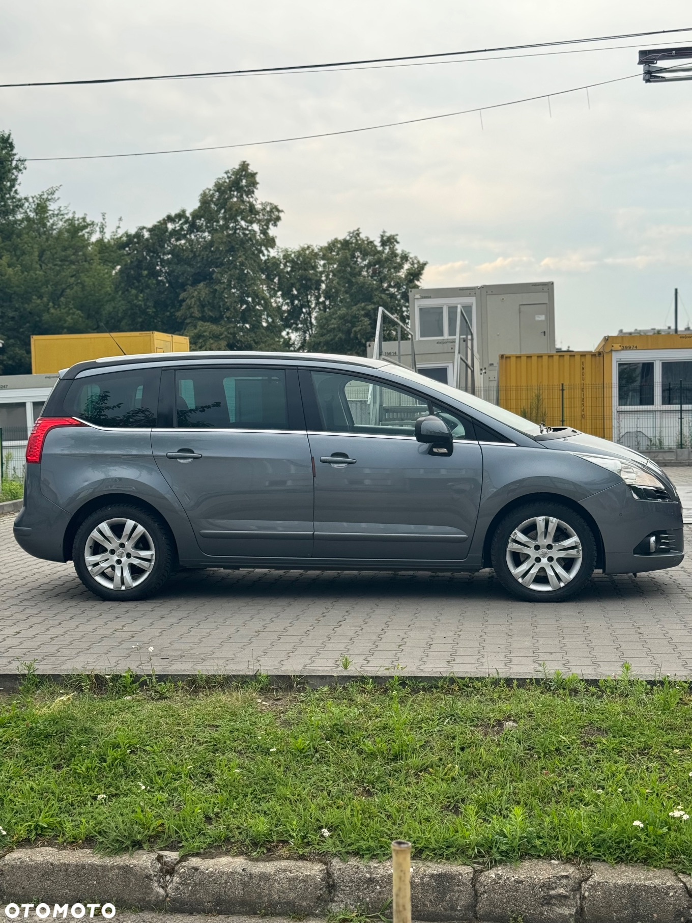 Peugeot 5008 1.6 THP Family 7os - 4