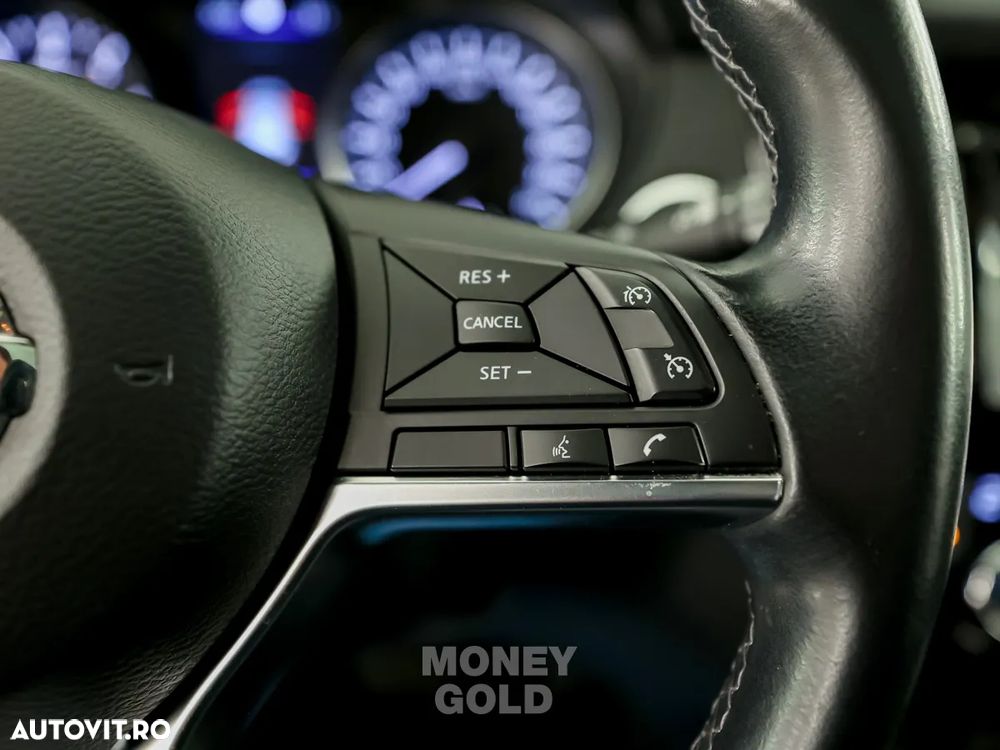 Nissan Qashqai 1.3 157CP 2WD DCT N-Connecta - 23