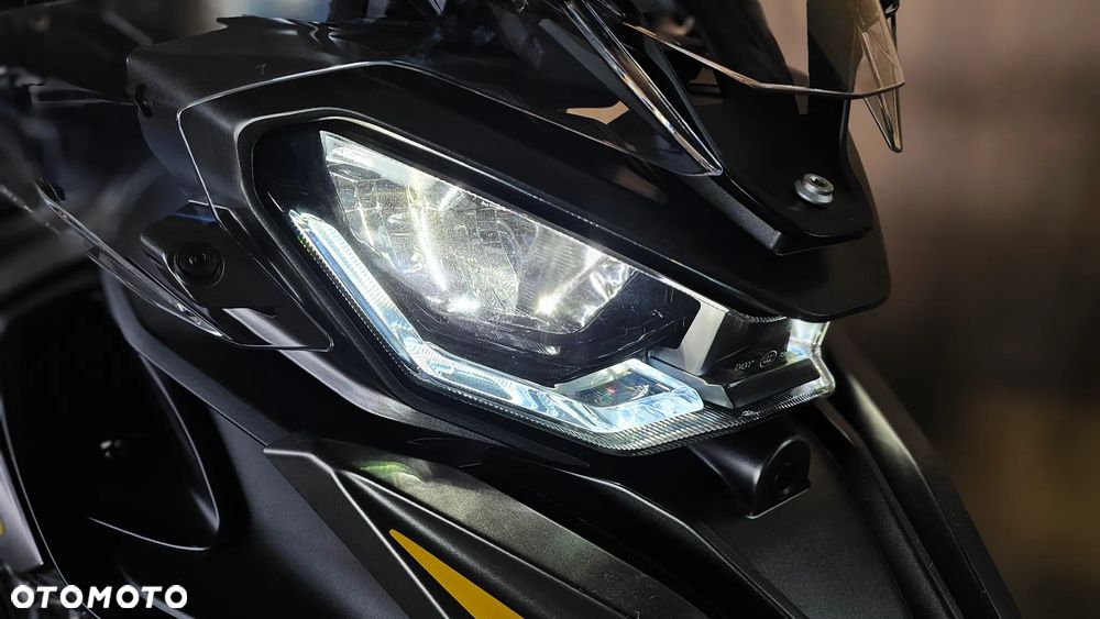 QJMOTOR SRT900SX - 16