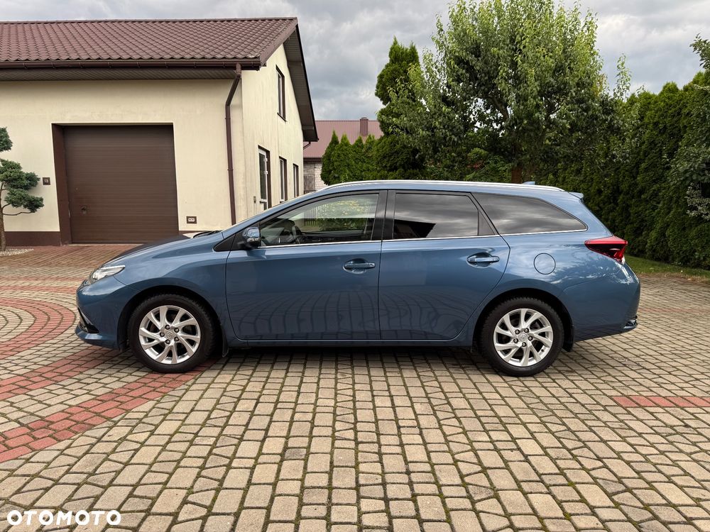 Toyota Auris 1.6 Prestige - 6