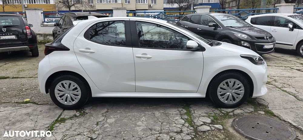 Toyota Yaris 1.5 L Dynamic - 8