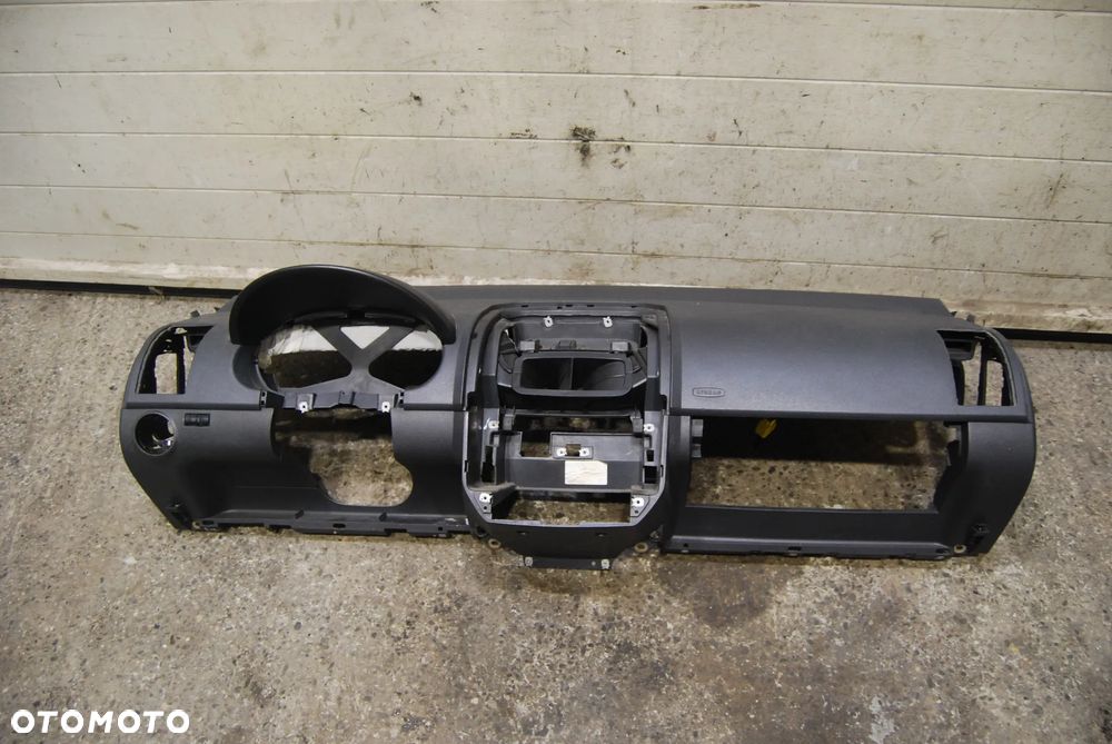 DESKA ROZDZIELCZA KOKPIT VW POLO IV 9N1 9N3 CZARNA - 1