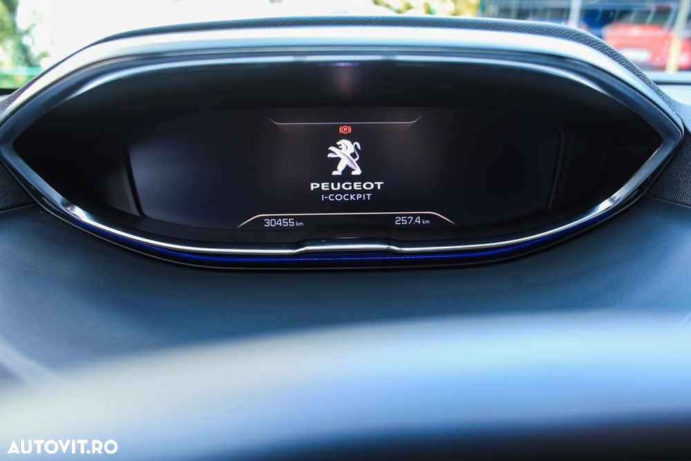 Peugeot 3008 1.2 PureTech 130 EAT8 GT - 34