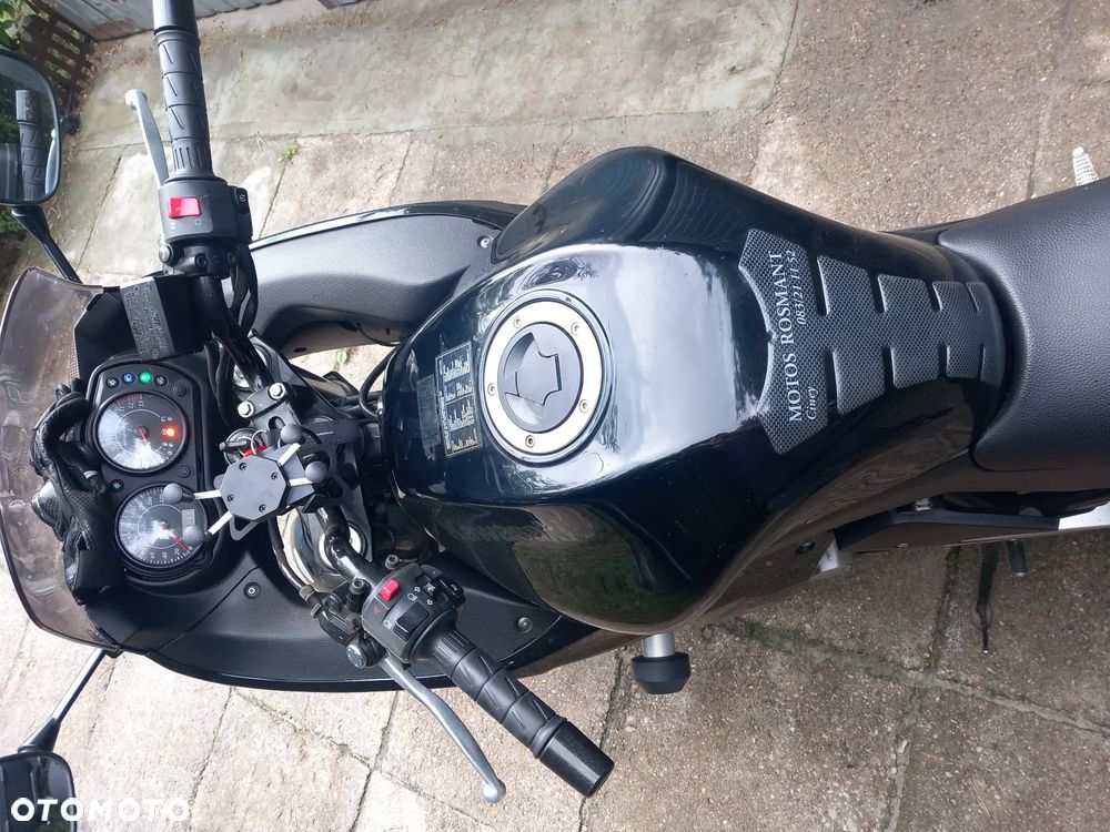 Kawasaki ER - 9