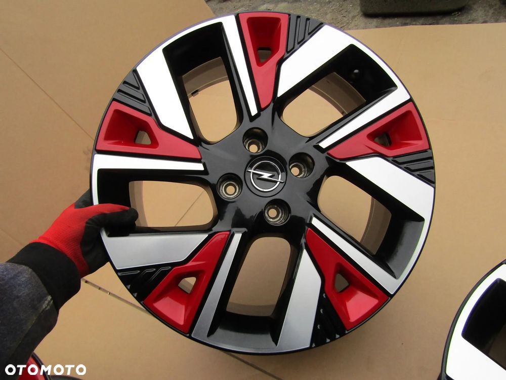 4x Felgi Aluminiowe 18 Opel Mokka II B Corsa F Peugeot 2008 II 2008 5008 Citroen DS3 DS4 C4 Cactus C3 II III 7 j 4x108 ET35 - 22