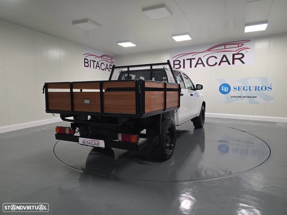Toyota HILUX 2.4 D-4D 4WD CD CH - 20