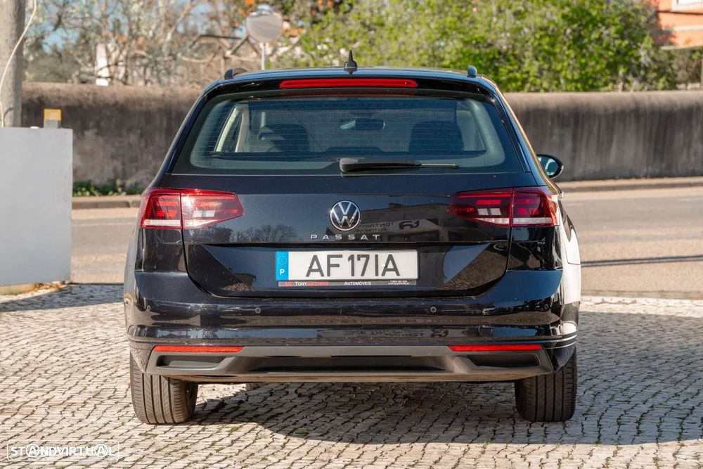 VW Passat Variant 2.0 TDI Elegance DSG - 11