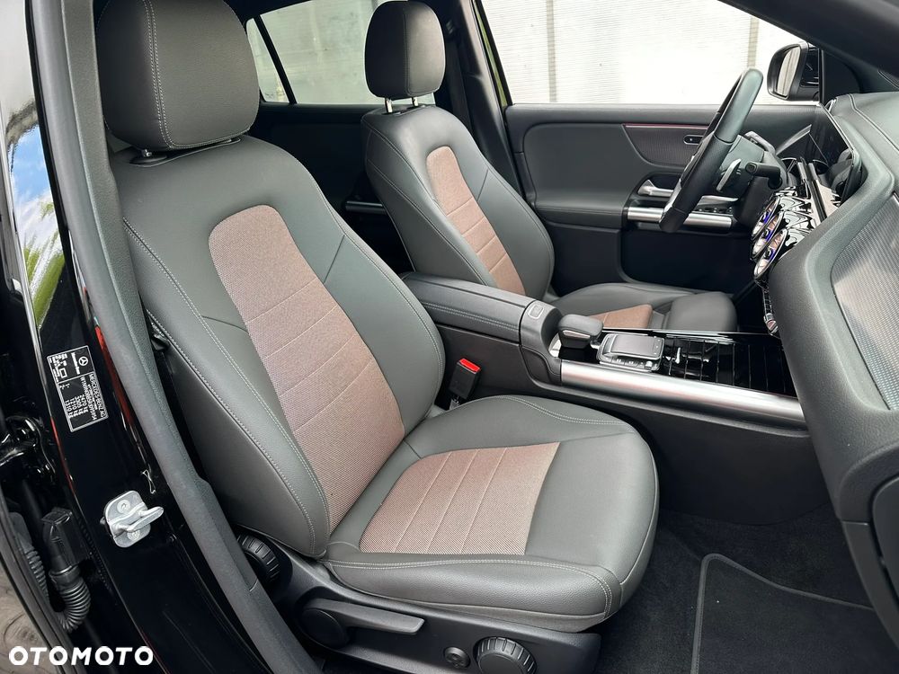 Mercedes-Benz EQA 250 66.5kWh Electric Art - 33