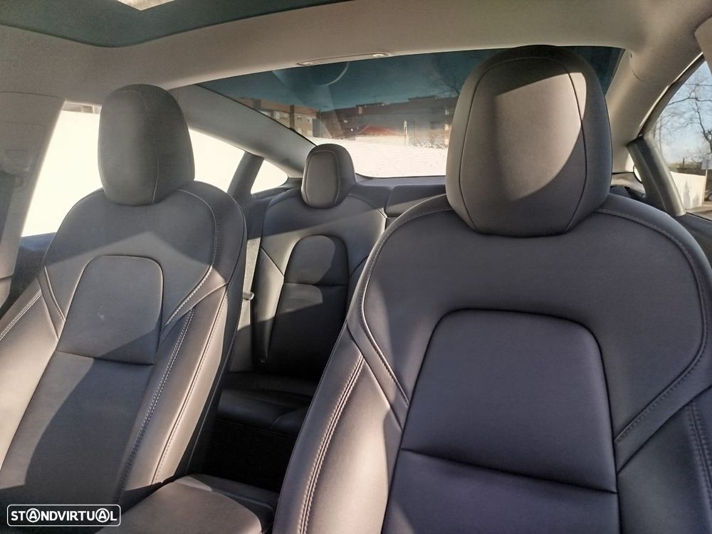 Tesla Model Y Tração Traseira - 44