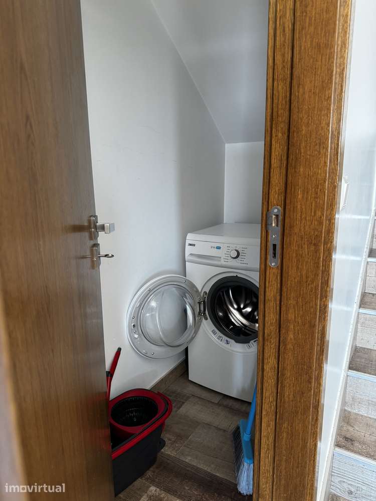 Moradia Geminada em condominio fechado de moradias - Grande imagem: 5/9