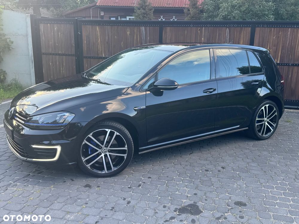 Volkswagen Golf - 11