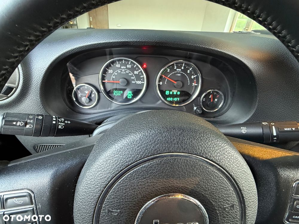 Jeep Wrangler - 11