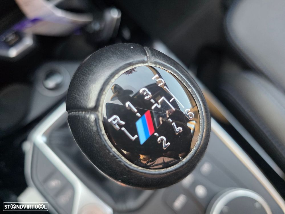 BMW 116 d Pack Desportivo M - 15