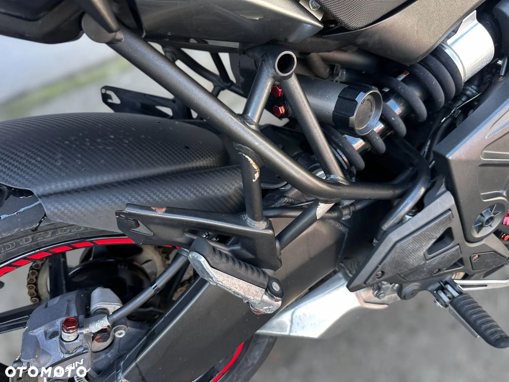 Kawasaki Versys 650 - 13