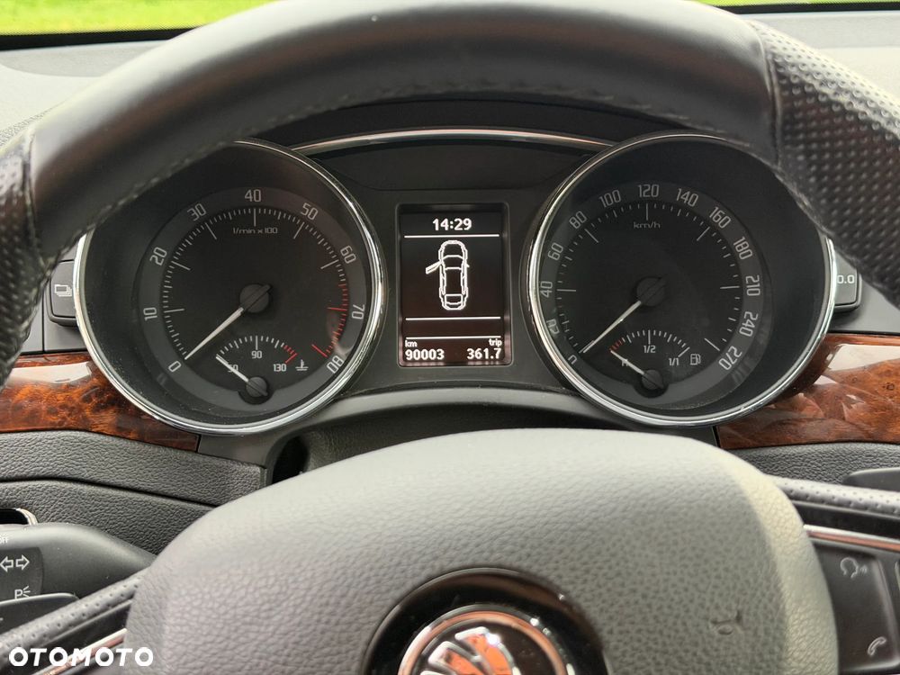 Skoda Superb 1.8 TSI Elegance DSG - 26