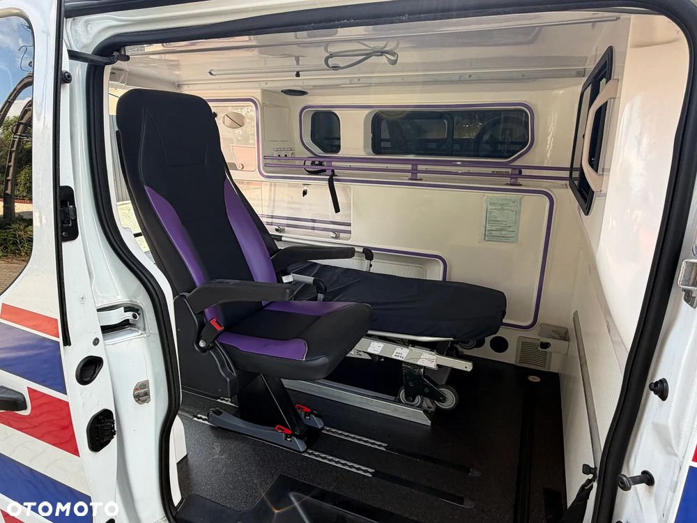 Opel Vivaro Karetka Ambulans Ambulance Sanitarny EN1789 - 10