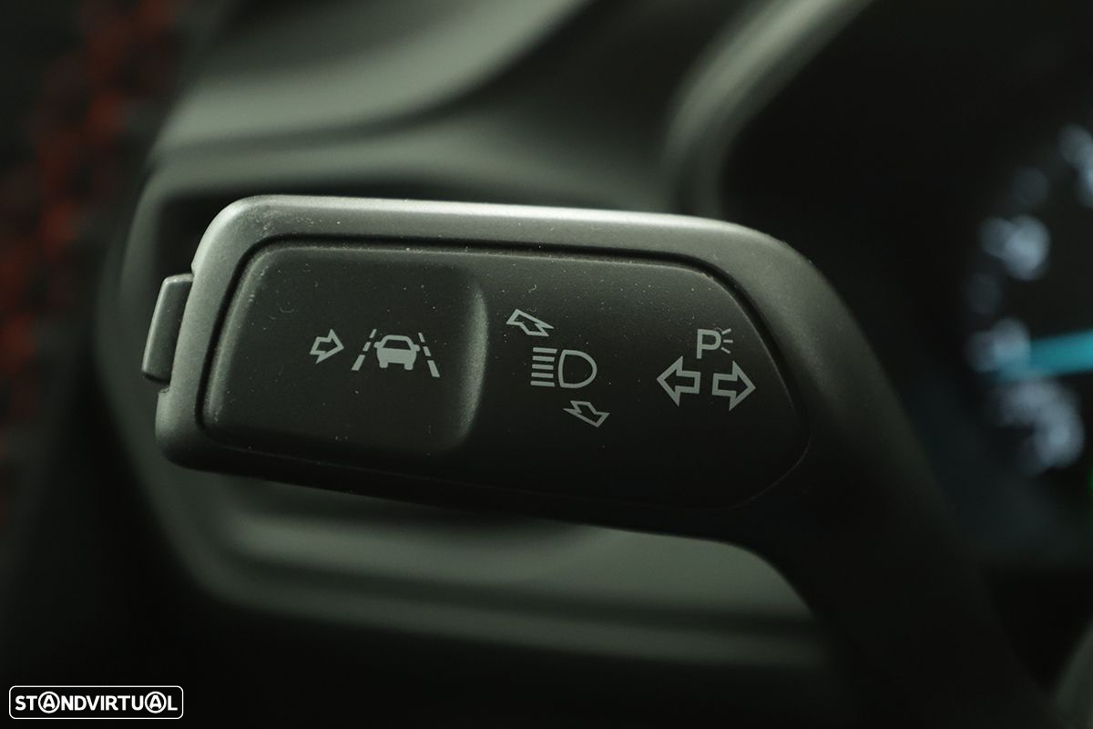 Ford Focus SW 1.0 EcoBoost MHEV ST-Line - 17