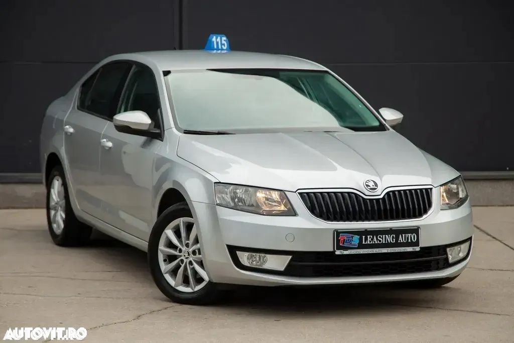 Skoda Octavia 2.0 TDI DSG Selection Plus - 1