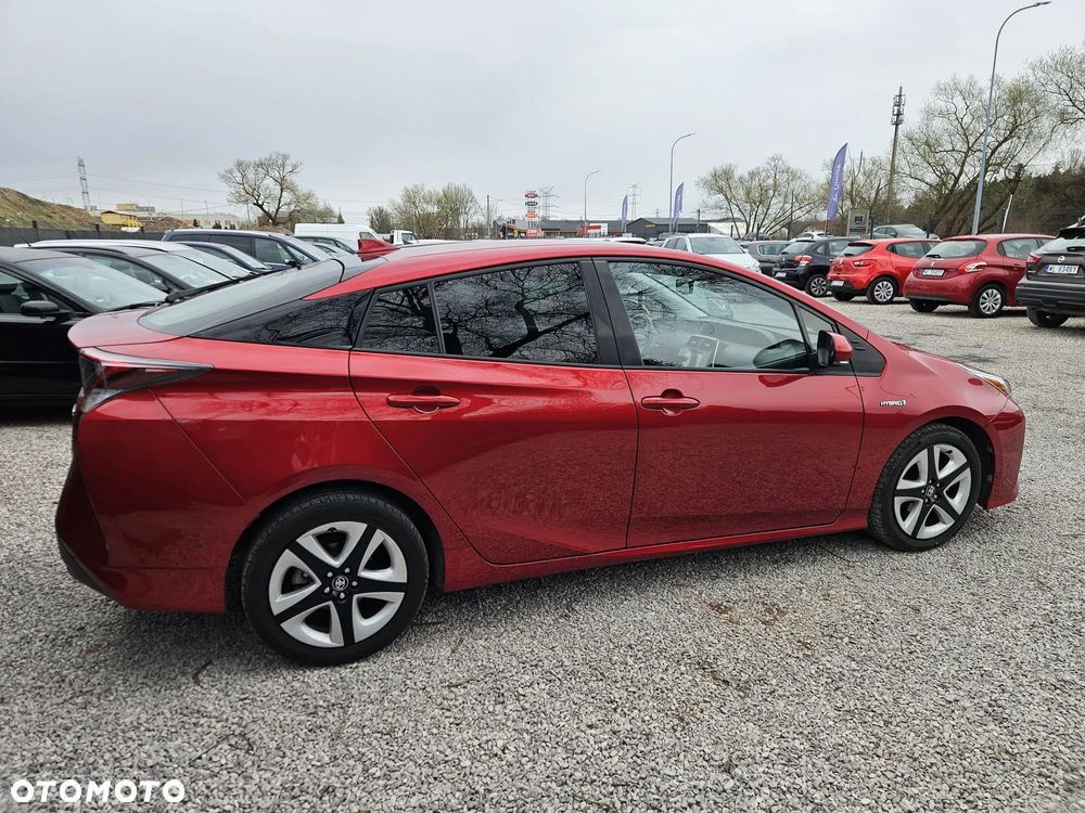 Toyota Prius Hybrid Comfort - 12