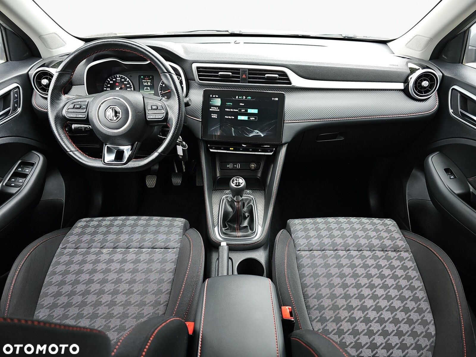 MG ZS - 28