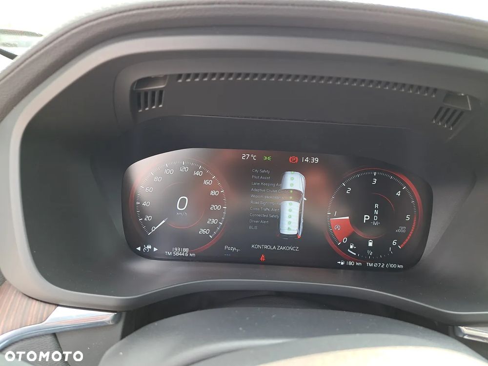 Volvo XC 60 D5 AWD Inscription - 9