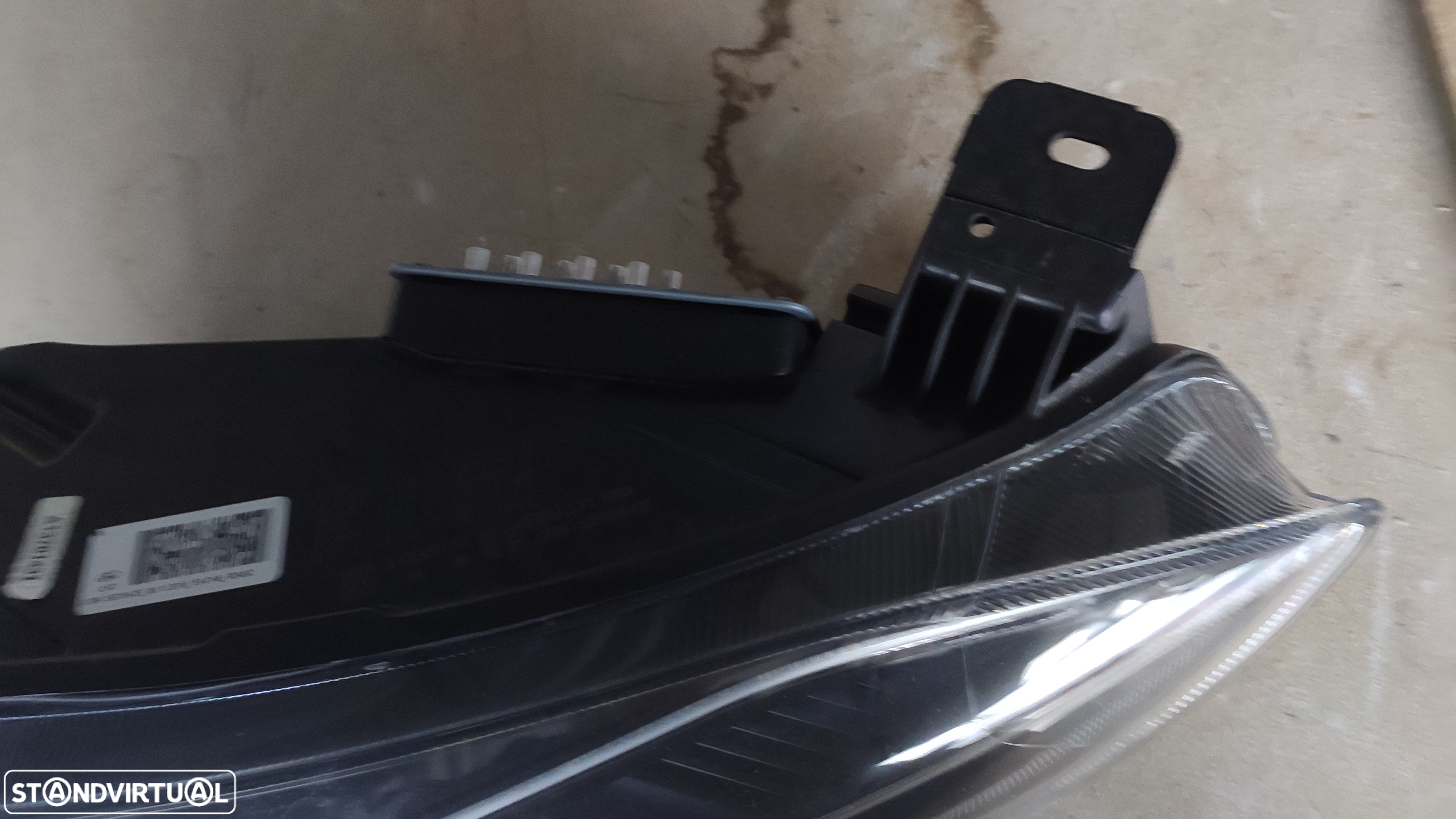 farol direito full Led Ford Focus - 5