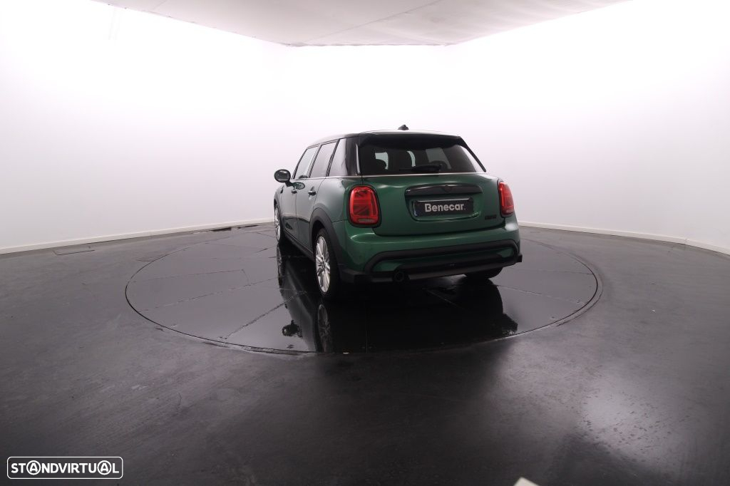 MINI 5 Portas Cooper Classic Auto - 5