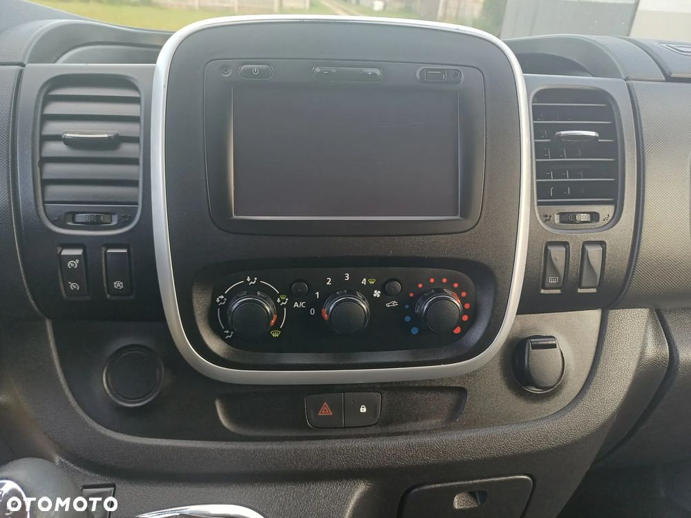 Opel Vivaro - 14
