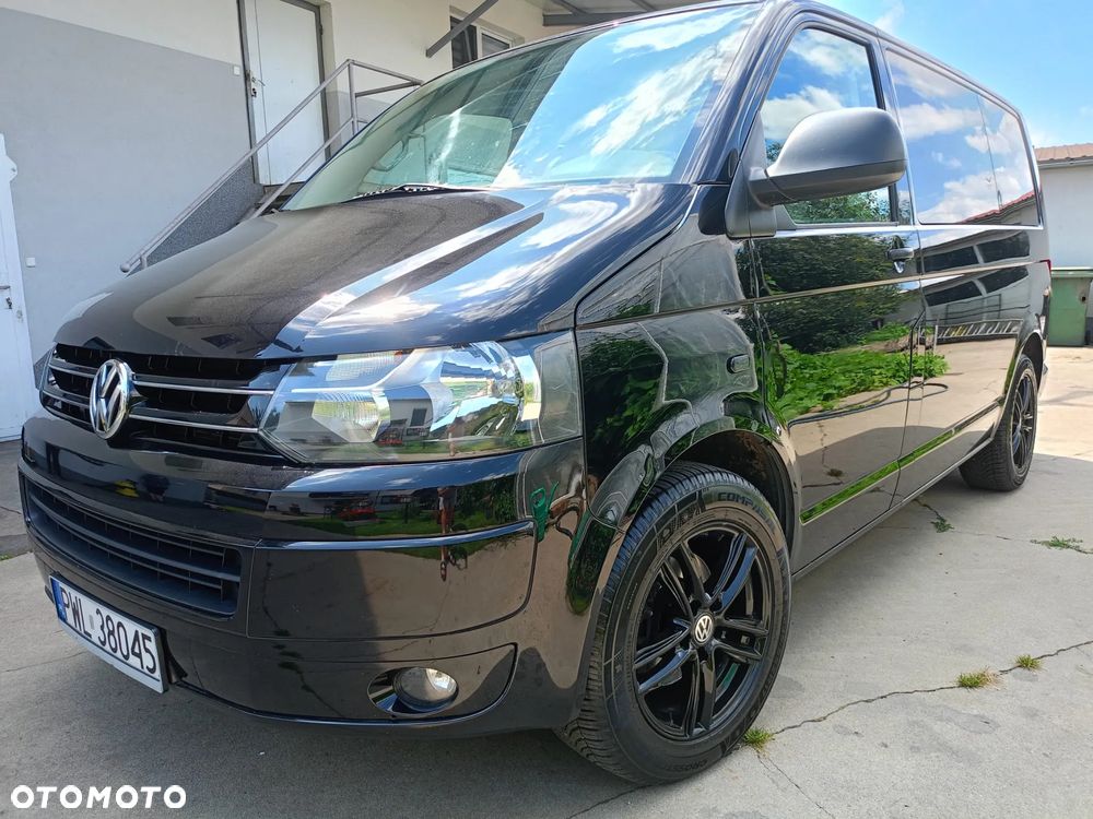 Volkswagen Multivan - 11