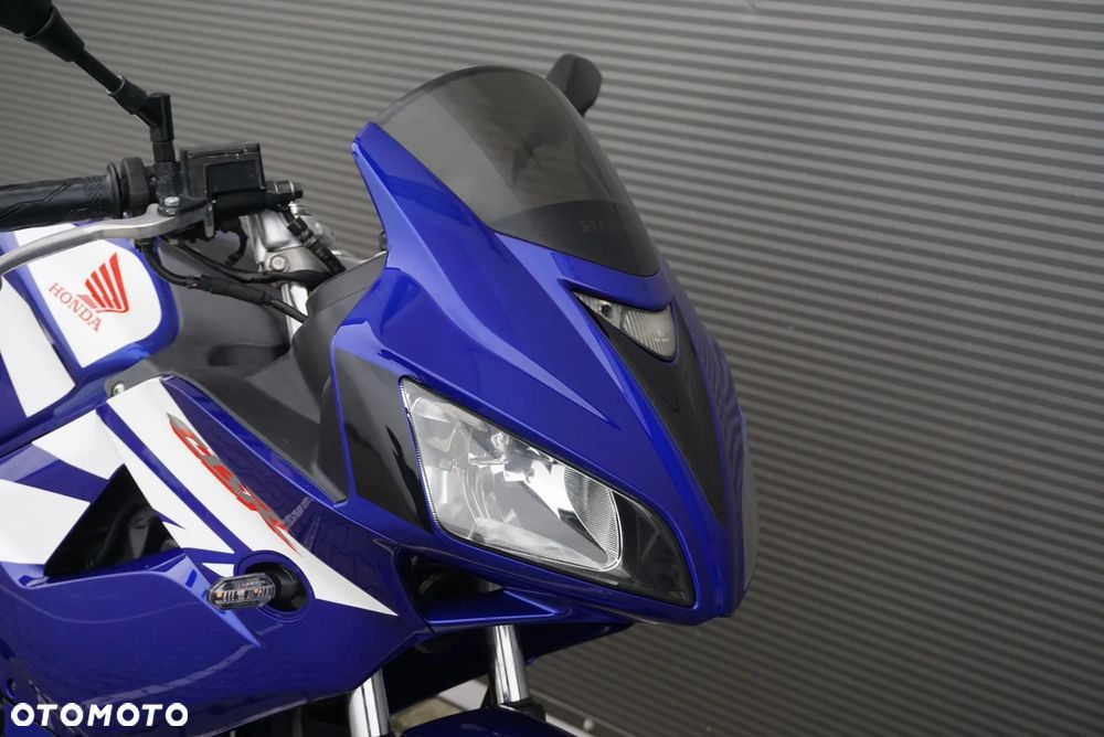 Honda CBR - 8