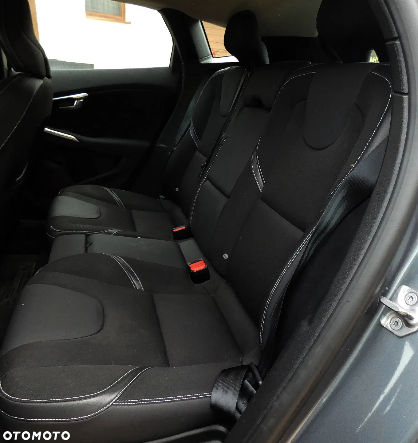 Volvo V40 ver-d2-drive--e-scr-inscription - 26