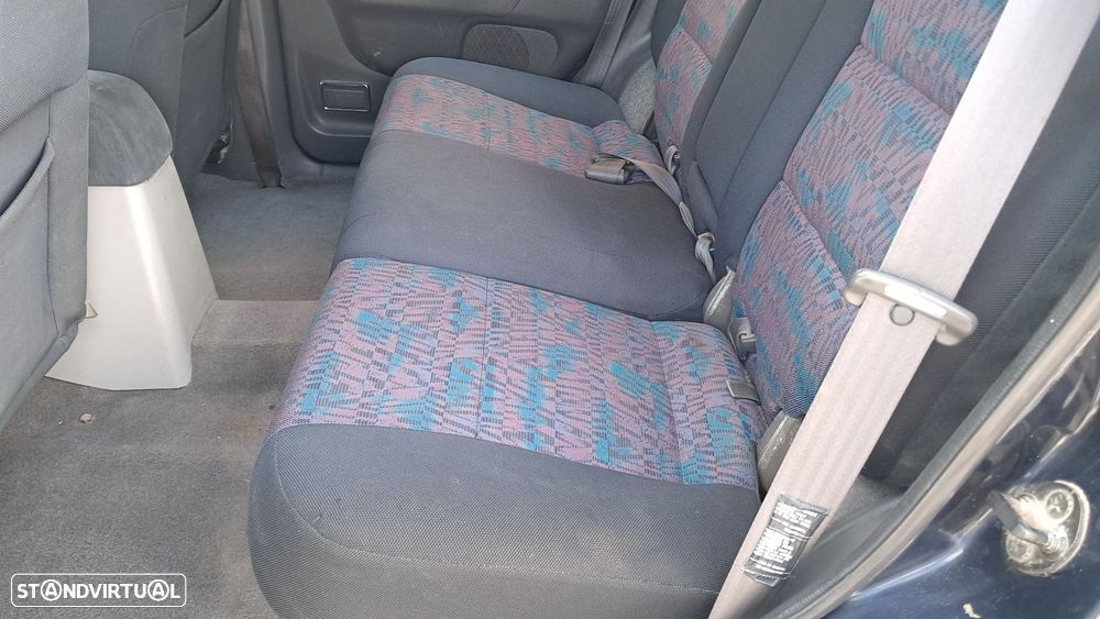 Mitsubishi Pajero Sport 2.5 TD GLS - 21