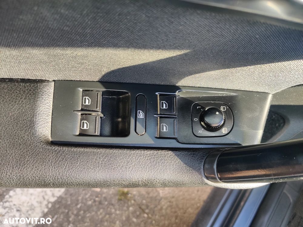 Volkswagen Passat 2.0 TDI BlueMotion Technology Trendline - 21
