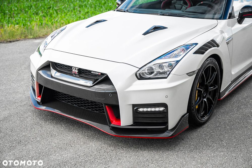 Nissan GT-R Nismo 2020 - 10