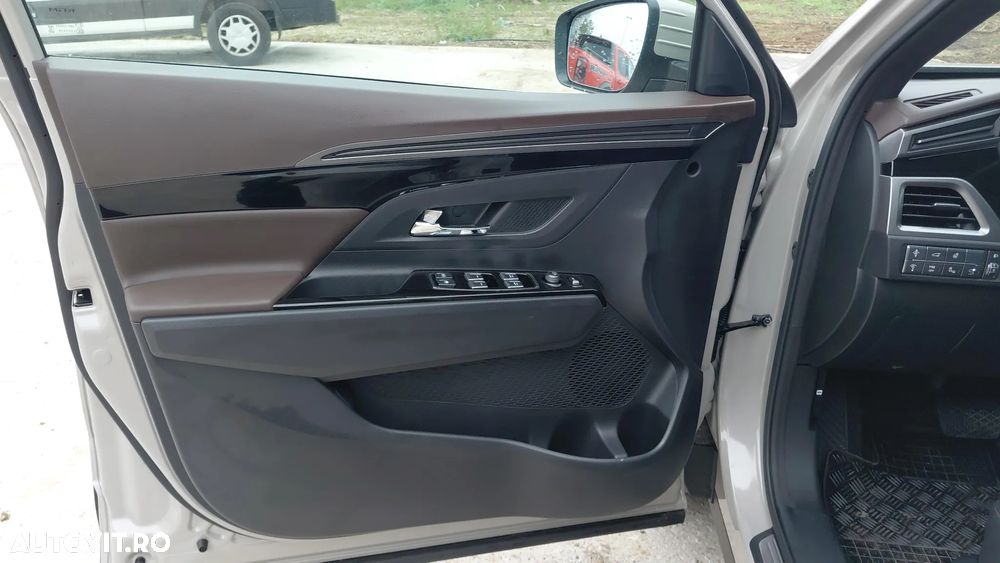 KG Mobility Korrando - 10