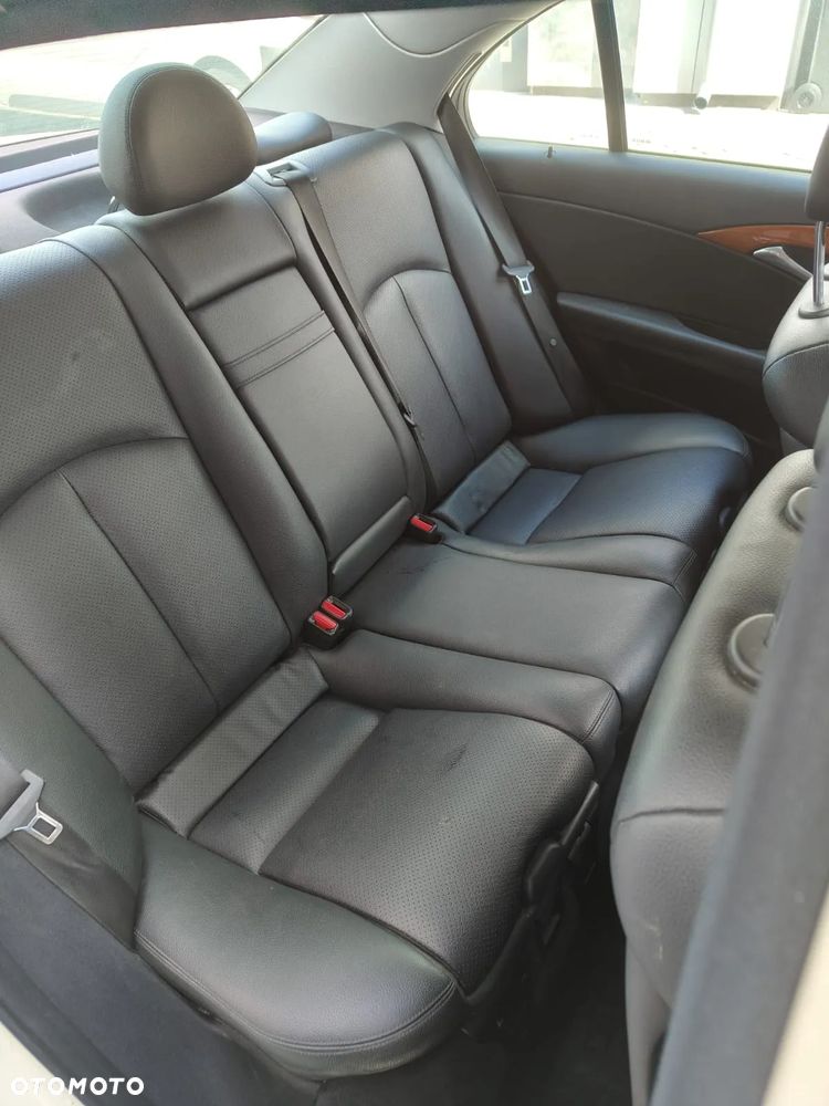 Mercedes-Benz Klasa E - 7