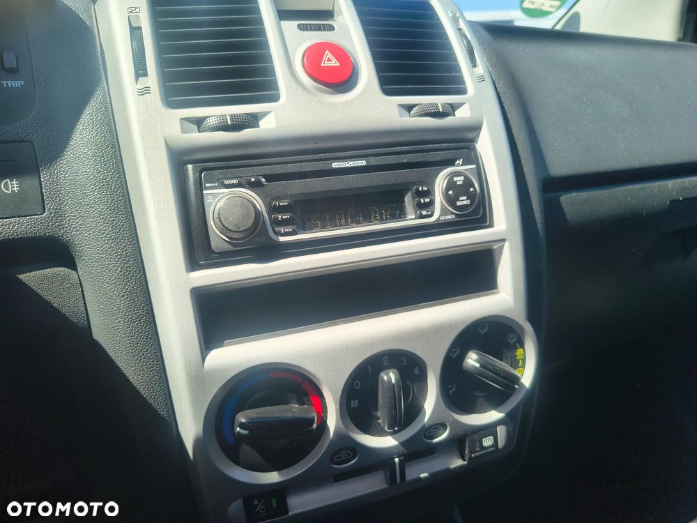 Hyundai Getz 1.4 GLS - 29