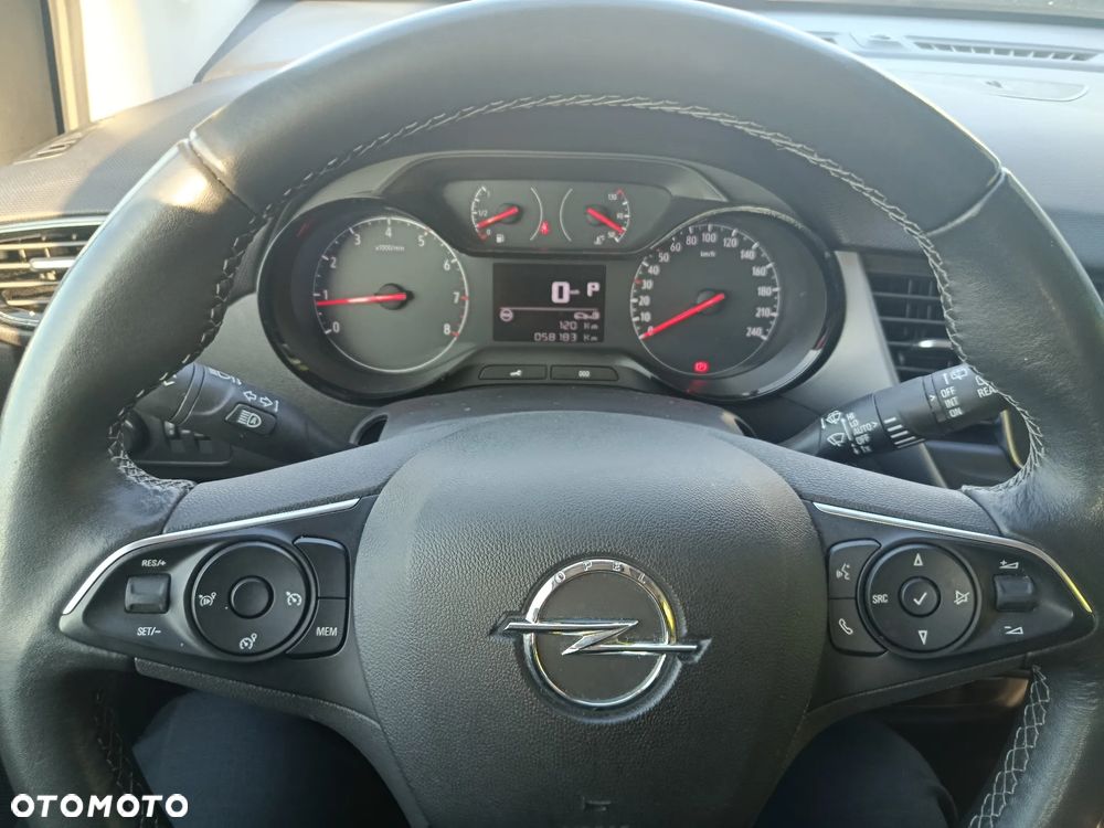 Opel Crossland X - 6