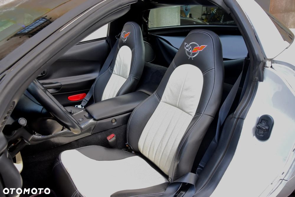 Chevrolet Corvette Coupe Automatik SB - 17