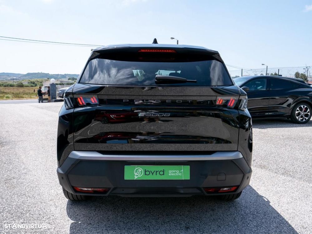 Peugeot E-5008 73 kWh Allure - 11